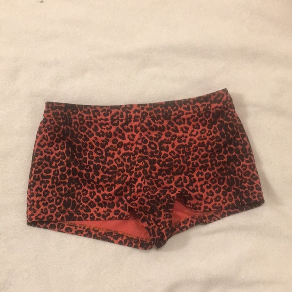 High wasted shorts - Picture 2 of 3